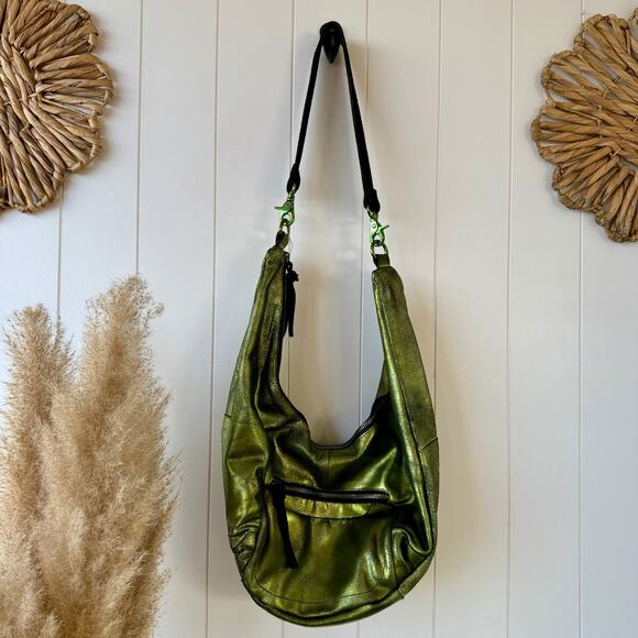 Free People bag slouchy sling leather bag metallic large crossbody - Picture 5 of 10